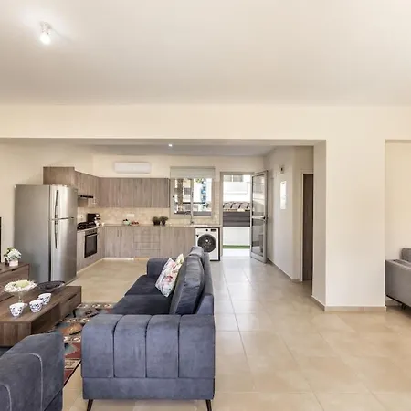 Sunnyvillas 3br House Private Pool Poly 度假居
