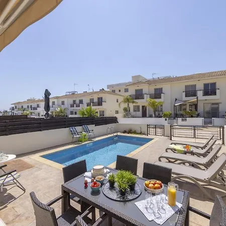 Sunnyvillas 3br House Private Pool Poly 度假居 *